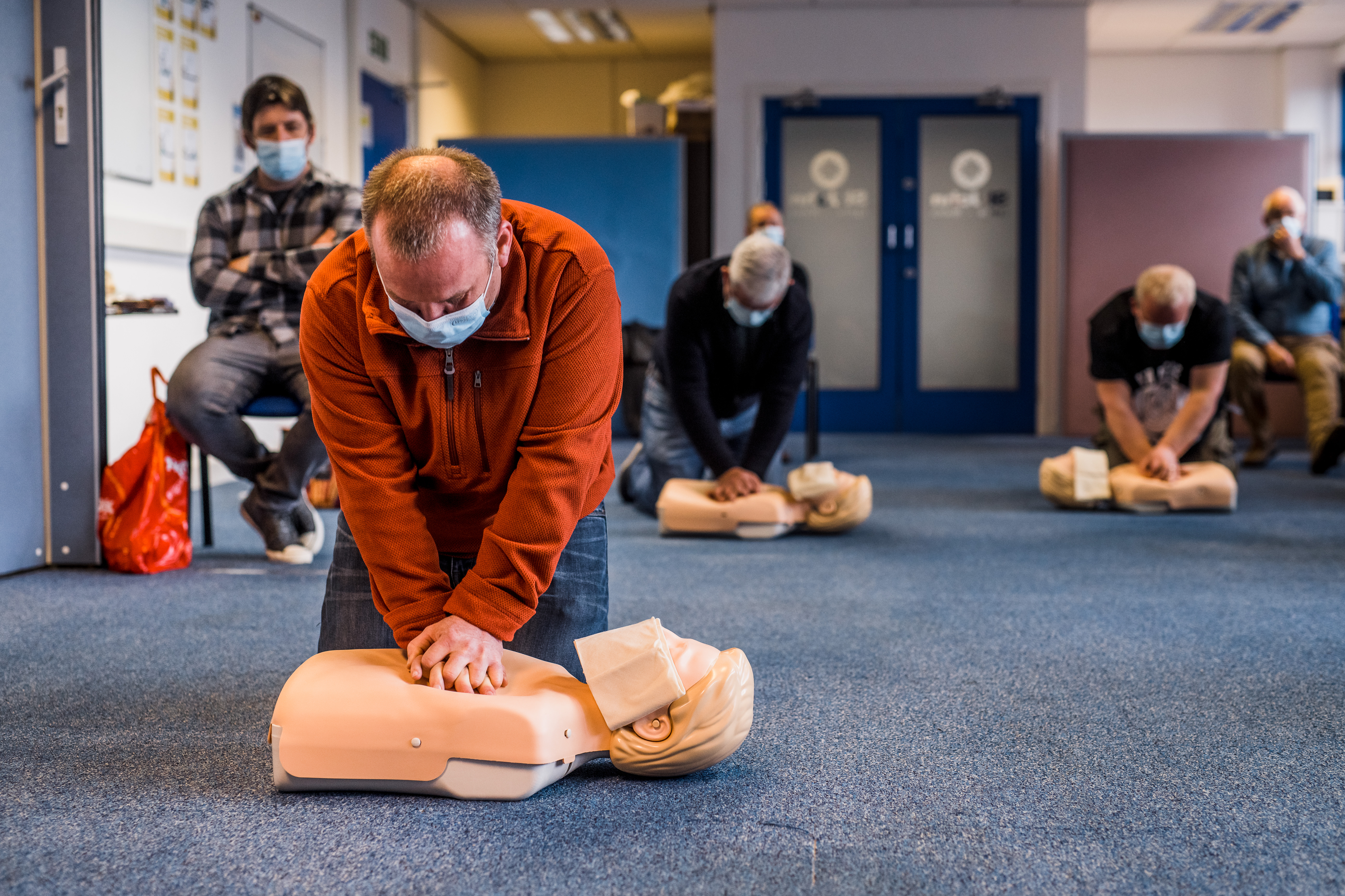 What are the responsibilities of the workplace first aider?